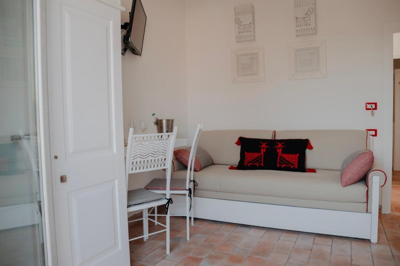 Rooms Apartaments Santa Teresa Capo Testa Eksteriør billede