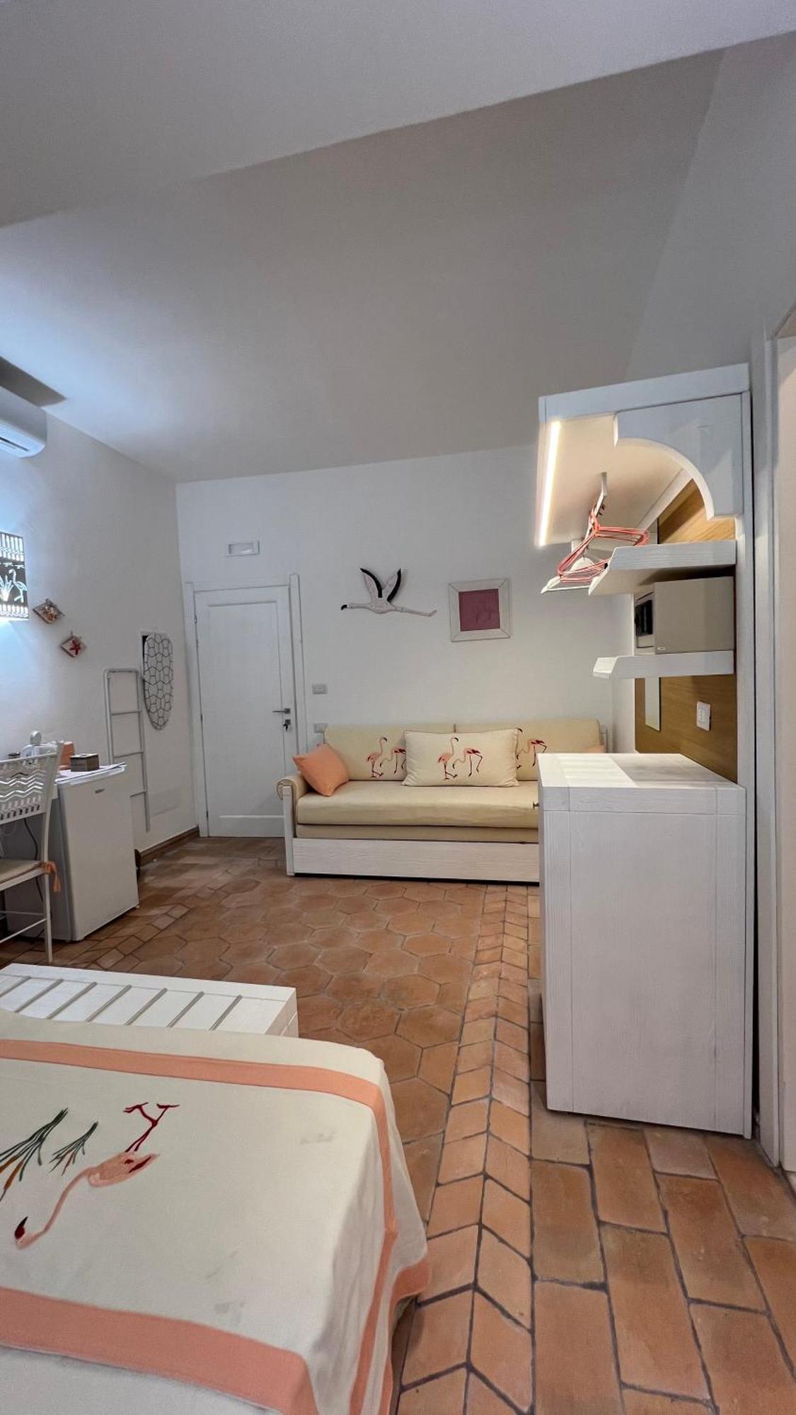 Rooms Apartaments Santa Teresa Capo Testa Eksteriør billede